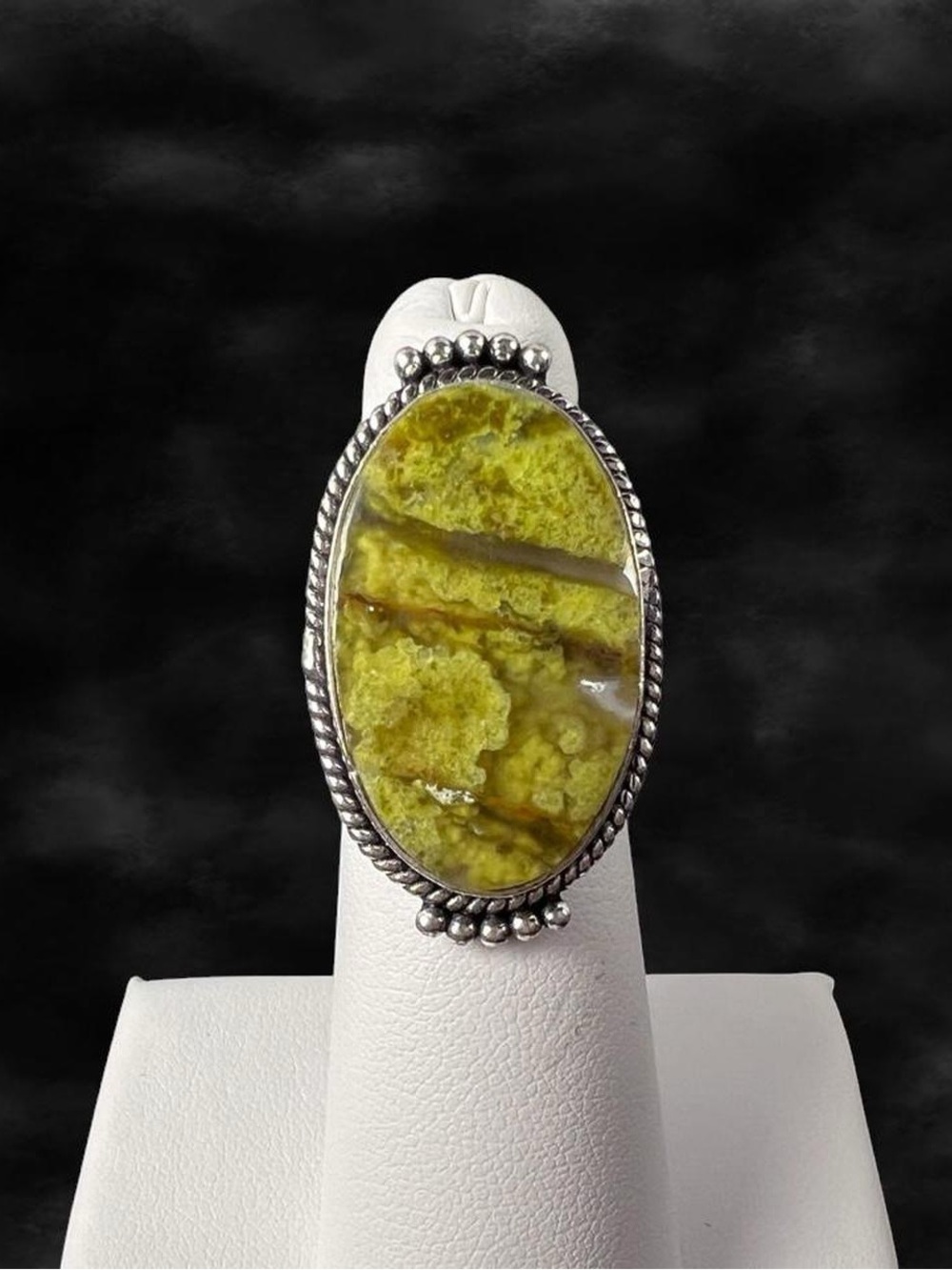 Yellow Green Oval Cabochon Statement Ring Silver Tone Boho Size 4.75-5